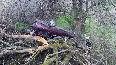 Yozgat’ta otomobil şarampole devrildi: 5 kişi yaralandı