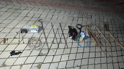 İzinsiz define ararken suç üstü yakalandılar