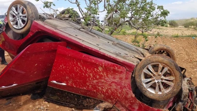Gaziantep'te otomobil fıstık bahçesine uçtu: 1 ölü, 2 yaralı!