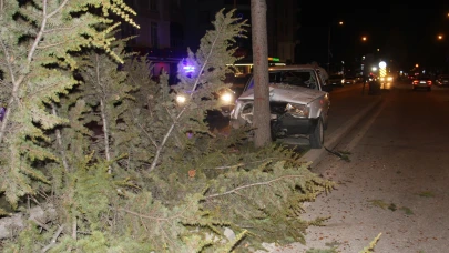Konya’nın Beyşehir ilçesinde otomobil refüje çarptı: 6 yaralı