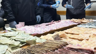 Eskişehir’de dilencilik yapan 3 kişinin üzerinden 42 bin lira çıktı!