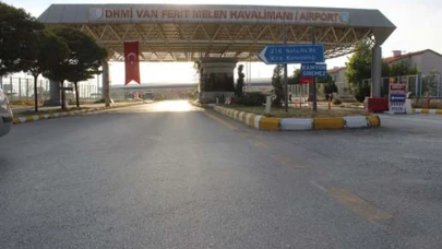 Havalimanında kaçak altın operasyonu!  Yüklü miktarda döviz ele geçirildi