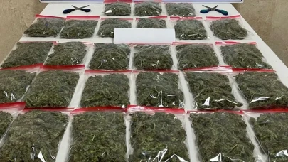 Sınır kapısında uyuşturucu alarmı: Cipten 17 kilo uyuşturucu çıktı!