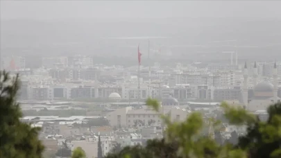 Adıyaman'da toz taşınımı etkili oluyor: Görüş mesafesi azaldı