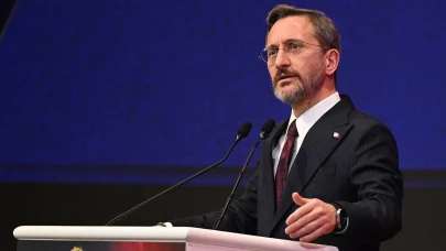 Fahrettin Altun gazetecilere seslendi