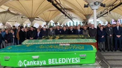 MHP’li Ahmet Selim Yurdakul’un acı kaybı: Babası son yolculuğuna uğurlandı