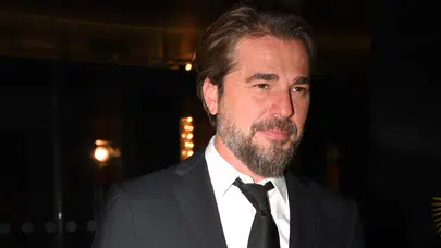 Engin Altan Düzyatan kaç yaşında, kiminle evli?