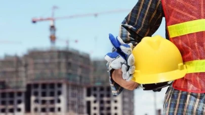 Kütahya'da yüksekten düşen inşaat işçisi hayatını kaybetti!