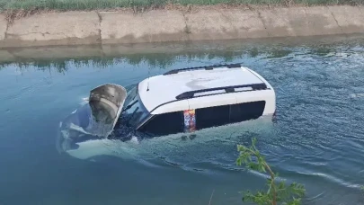 Adana’da garip olay: Sulama kanalına düşen sürücü yardımı reddetti, kendi çıktı