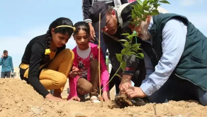 İHH yetimler için 160 bin fidan dikti