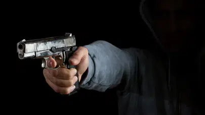 Eski eşini öldüren emekli polis memuru intihar etti