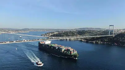İstanbul Boğazı'nda gemi trafiği çift yönlü kapatıldı