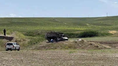 Diyarbakır'da yanmış olan kamyonetten çıkanlar kan dondurdu!