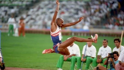 Kim Milyoner Olmak İster’de 1991’den beri kırılamayan dünya rekoru sorusu! Mike Powell’a ait uzun atlama dünya rekoru kaç metre?