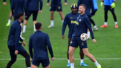 Fenerbahçe'de flaş ayrılık