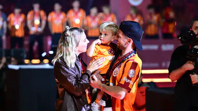 Dries Mertens'in eşinden Galatasaray taraftarlarına çağrı!
