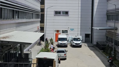 Balkondan düşen genç hayatını kaybetti