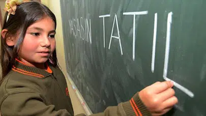 12 günlük bayram tatili iddiasına MEB'ten açıklama geldi!