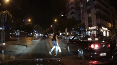 İzmir'de döner bıçaklı saldırgan dehşet saçtı