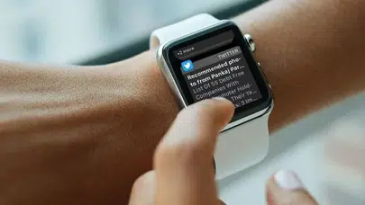 iOS 19 fırtınası yaklaşıyor! Apple Watch ve Apple TV’ye yepyeni arayüz geliyor