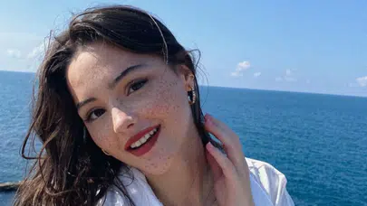 Derya Pınar Ak kimdir?