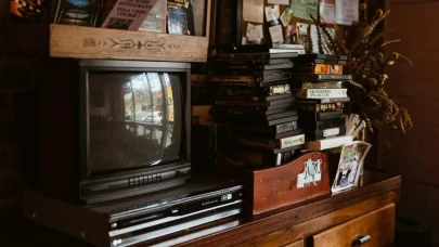 Tozlu raflardan servet çıkıyor! Eski DVD’ler koleksiyonerlerin gözdesi oldu