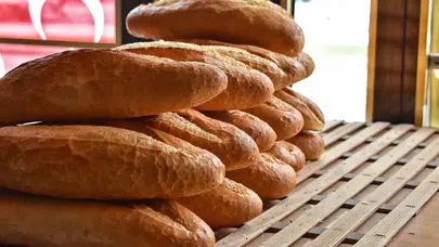 Ekmek fiyatı yine zamlandı!