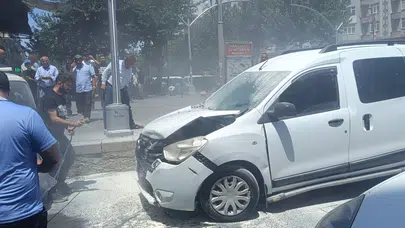 Batman'da kaza yapan araç alev aldı!