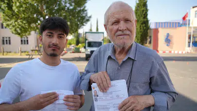 Sınavın en yaşlı adayı: 'Bilge dede' 8. kez YKS'ye girdi!