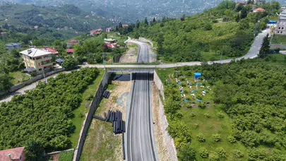 Trabzon’un 13 yıllık bitmeyen yolu: Karşıyaka-Uğurlu projesi selde adeta dereye döndü