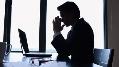 İPA açıkladı: Her 4 beyaz yakalıdan 3'ü ya geçinmekte zorlanıyor ya da birikim yapamıyor!