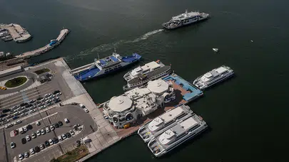 İzmir’de kuvvetli rüzgar vapur seferlerini vurdu