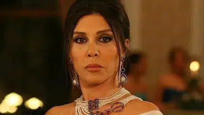 Nebahat Çehre Kimdir?