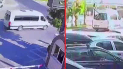 Antalya'da feci kaza! Otomobil, tur aracına çarptı: 5 yaralı!