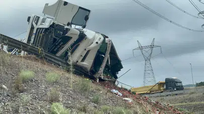 Karpuz yüklü tır devrildi: 1 ölü, 3 yaralı