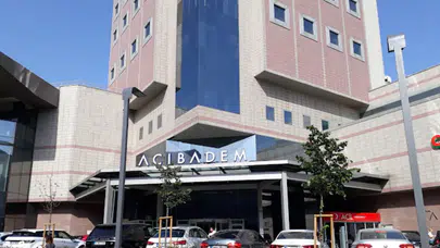 Tedavi gördüğü hastanede kurşunların hedefi oldu!