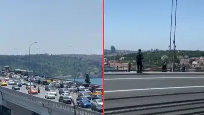 İstanbul’da gerilim dolu anlar: Elinde silahla köprüye çıktı!