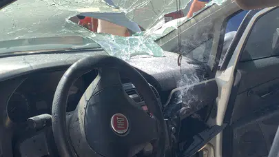 Karaman’da araçtaki telefonun bataryası patladı, otomobil alev aldı!