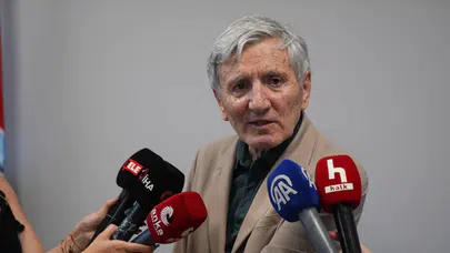 Belediye-İş duyurdu: İzmir Büyükşehir Belediyesi'nde işten çıkarılan işçiler için 1 Temmuz'da eylem!