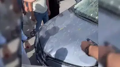 Arnavutköy'de otomobil bebek arabasına çarptı