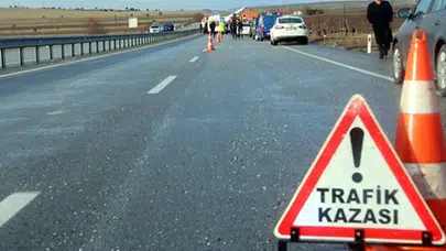 Düzce'de feci kaza: Motosiklet tırla çarpıştı! 2 ağır yaralı