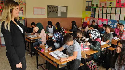 Arife günü okullar tatil mi?