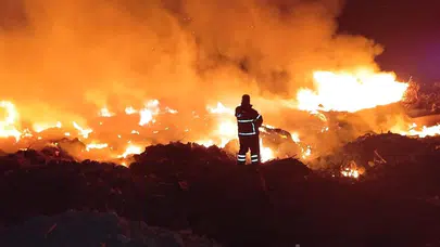 Hatay'da korkutan yangın: Çöplük alev aldı!