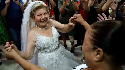 Yaşlı kadın ağaçlık alanda ölü buldu