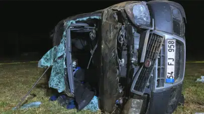 Sakarya'da hafif ticari araç devrildi: 1 ölü, 1 yaralı!