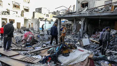 Gazze’de acı büyüyor: İsrail saldırılarında can kaybı 54 bini aştı