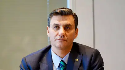 Ferdi Zeyrek vefat etti!