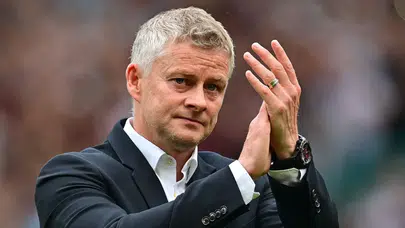 Ole Gunnar Solskjaer, Arnavut stopere onay verdi!