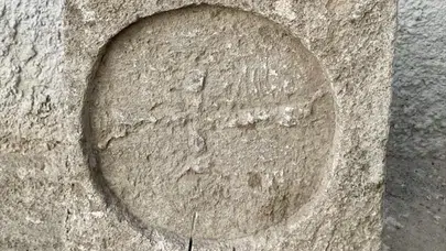 Kırşehir'de otomobilden Bizans dönemine ait mezar steli çıktı!