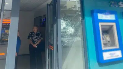 İstanbul'da şok olay! Banka ve işyeri camlarına taşlı saldırı!